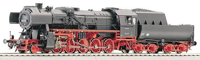 Steam locomotive BR 52<br /><a href='images/pictures/Roco/62272.jpg' target='_blank'>Full size image</a>